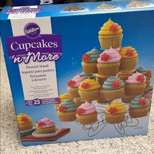 💥Used Cupcake Stand💥